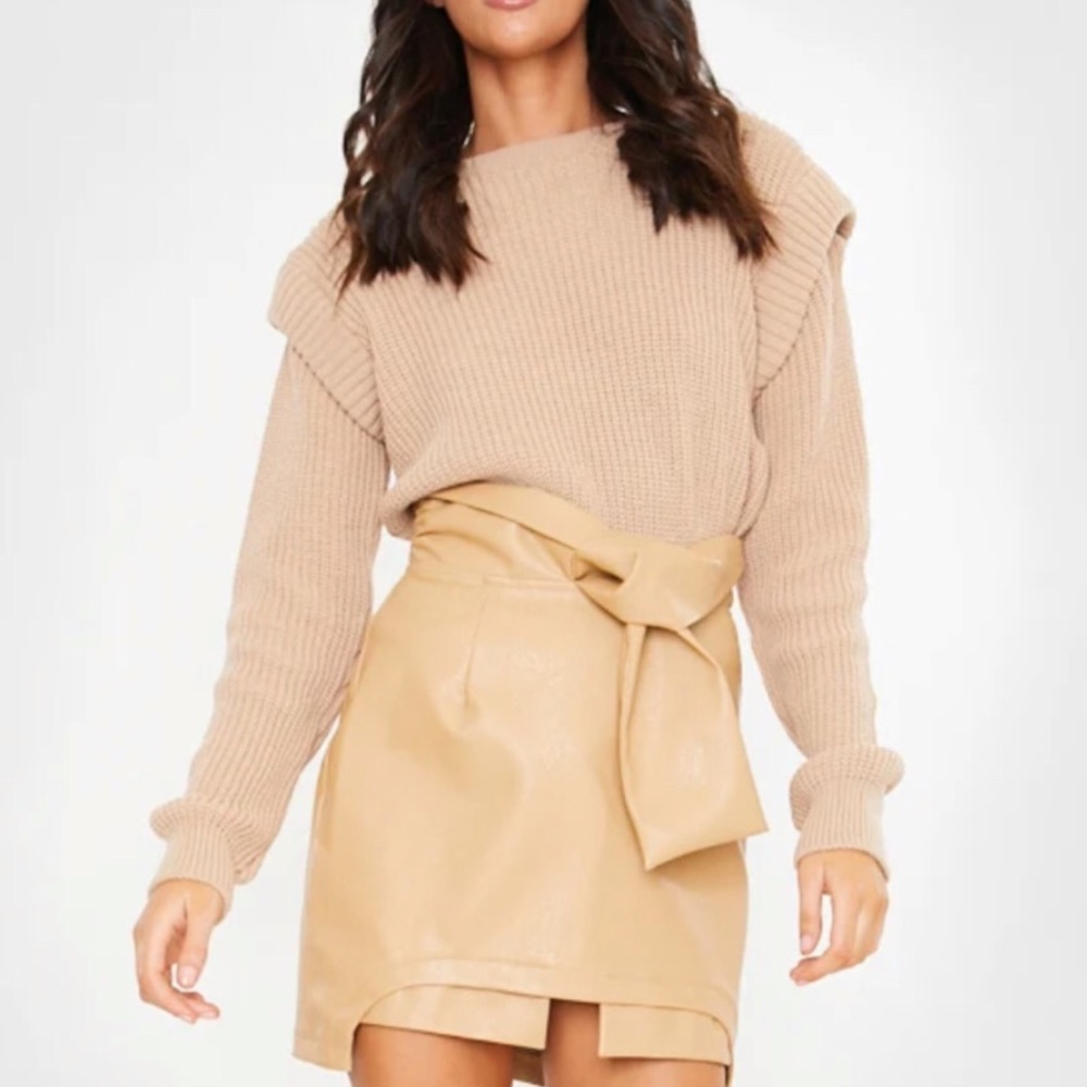 Lorna Lux, In the Style Voltaire sweater